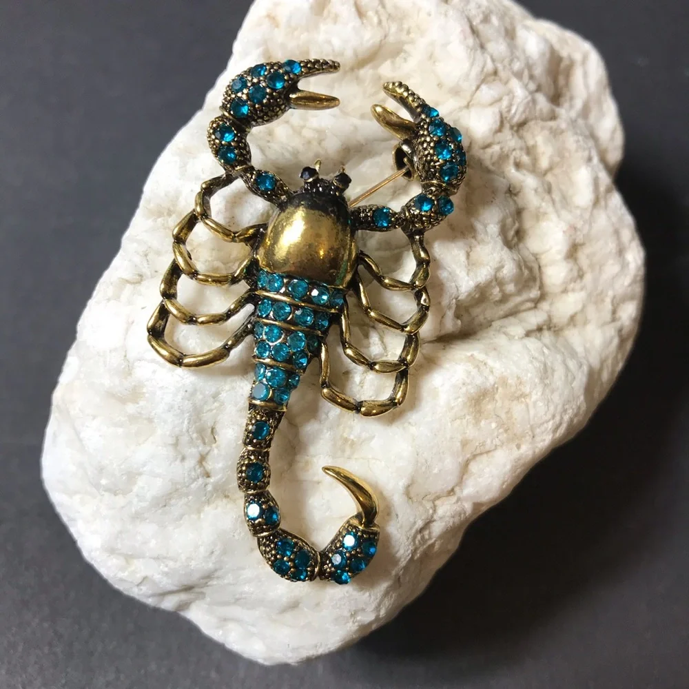 Cute scorpion jewelry brooch with blue rhinestones